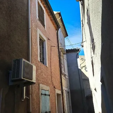 Une Petite Maison * Creissan